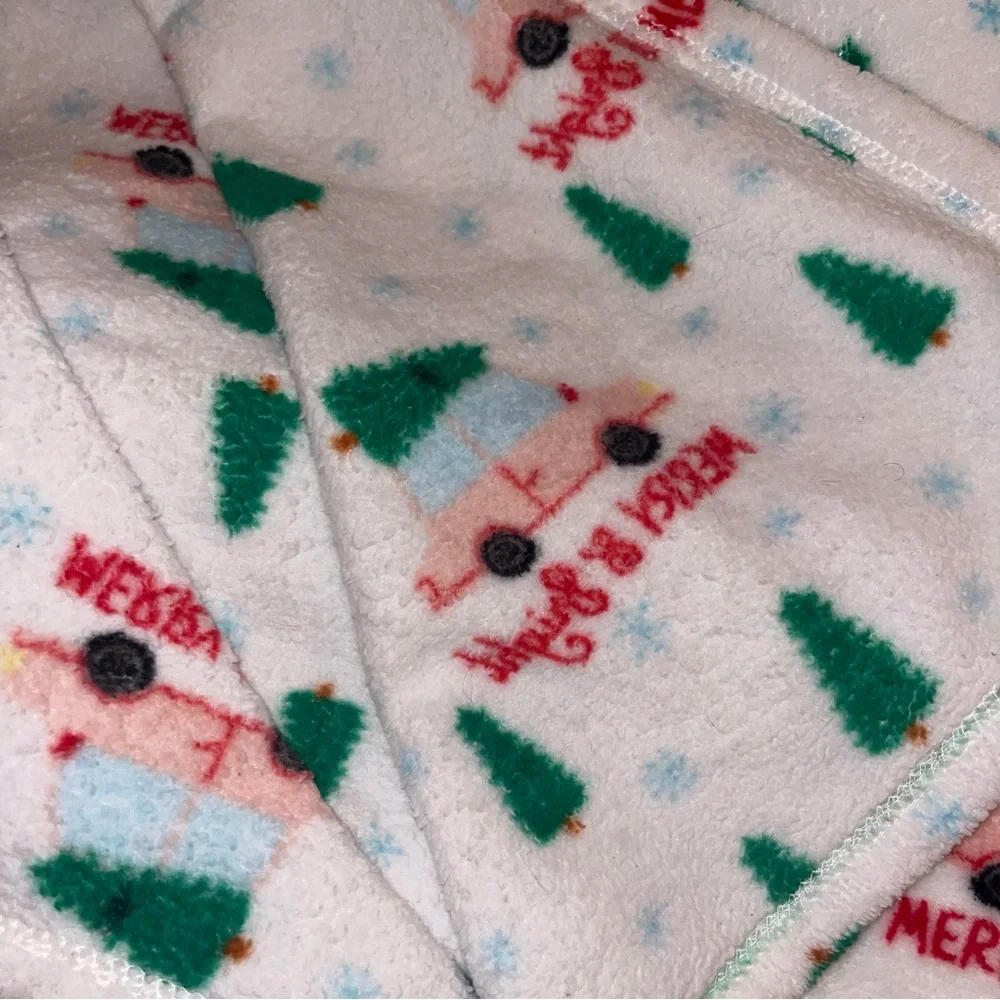 2023 Target Wondershop Holiday Plush Throw Blanket